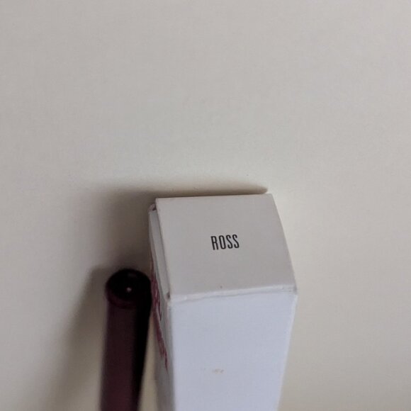UOMA Badass MF Matte Filler Lip Liner - Ross - Picture 2 of 2